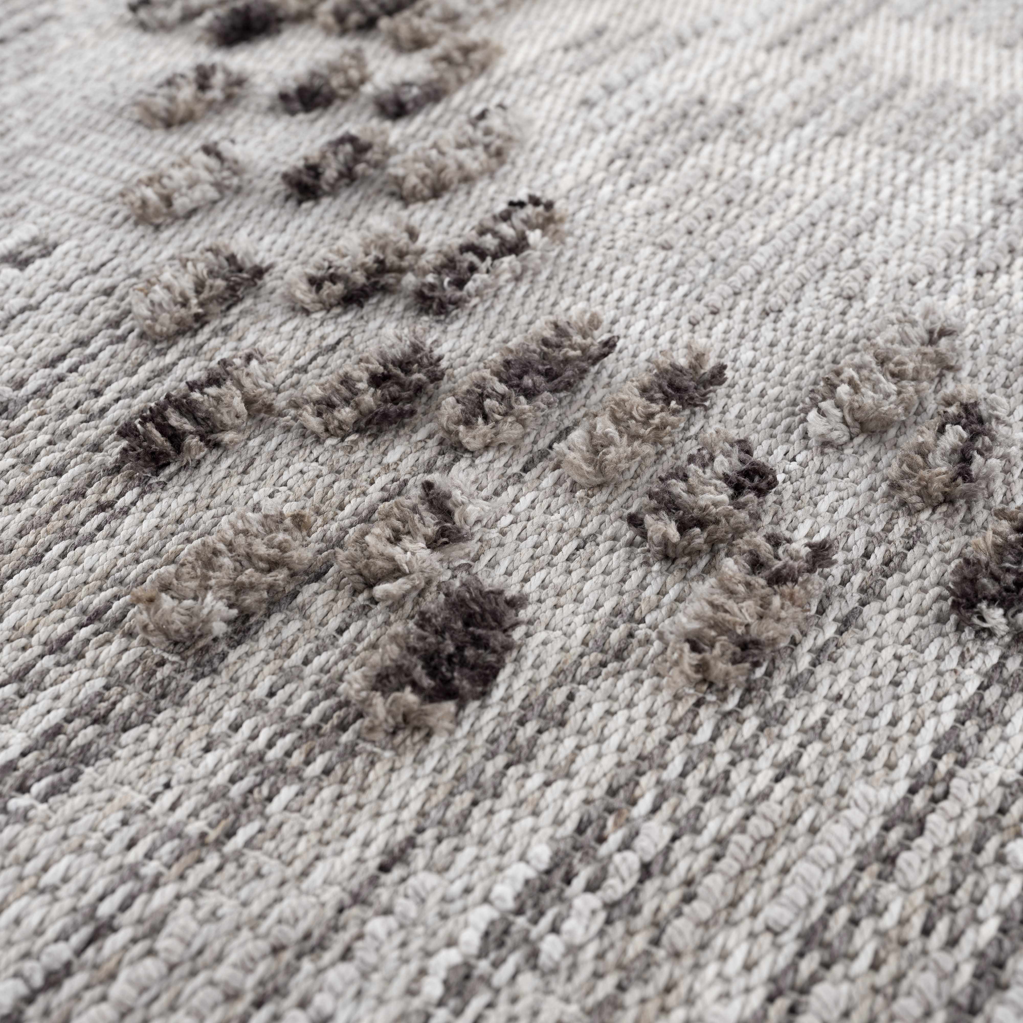 Cabarroguis Area Rug - Image 16