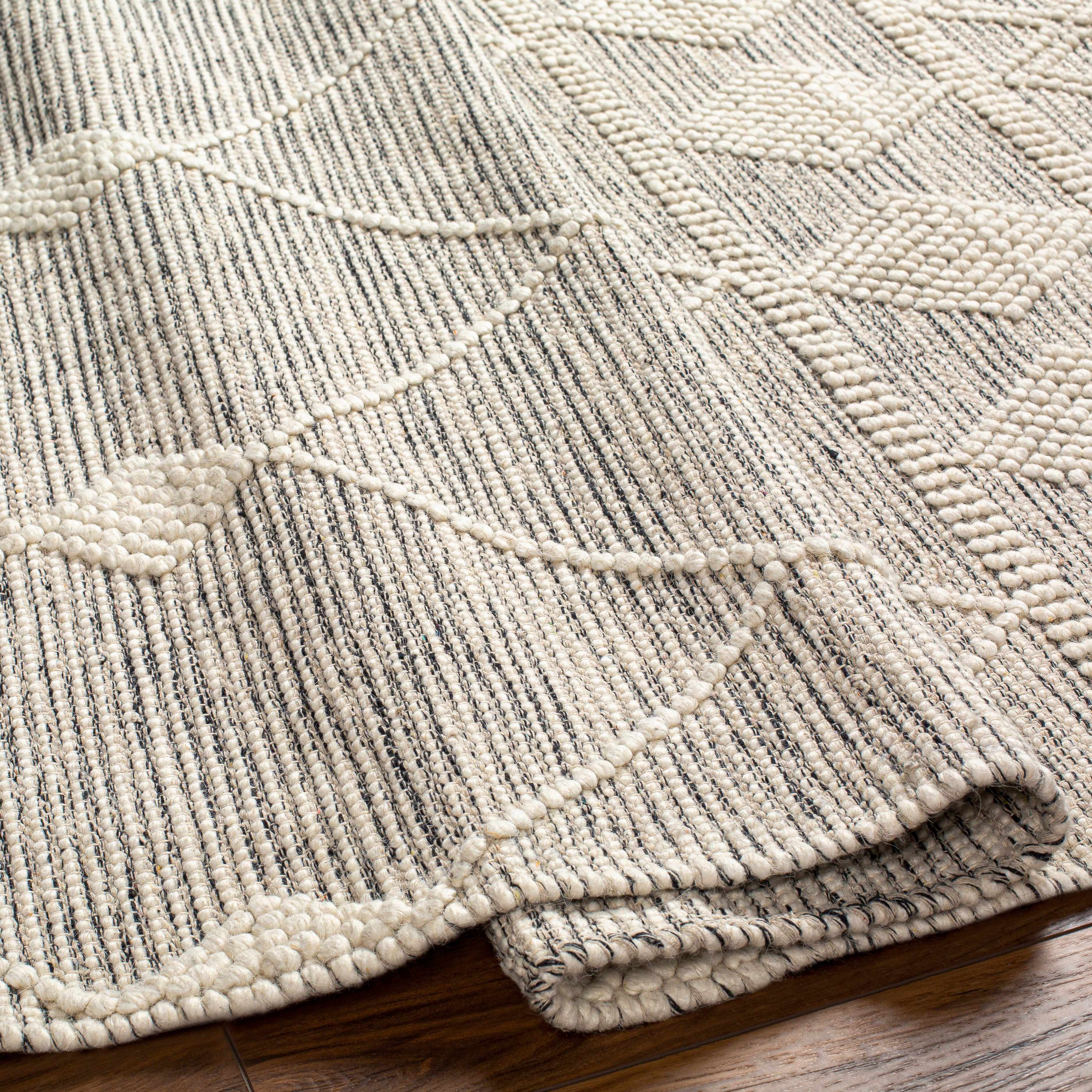 Hemingway Wool Rug with Tassels - Clearance - Image 5