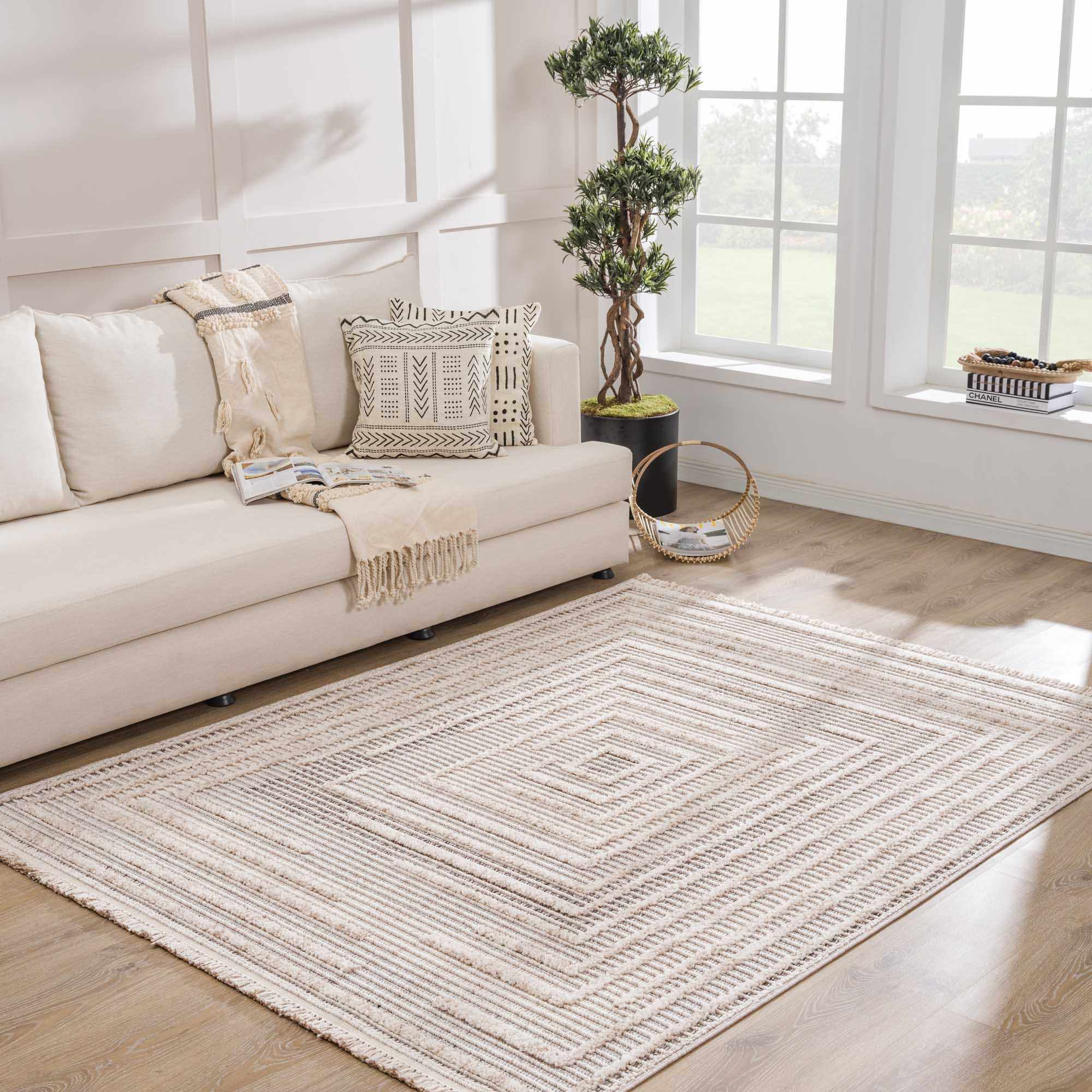 Lunao Area Rug - Image 5